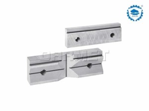 Szczęki do imadła 160 mm maszynowego pryzmowe typ WSP 6517 6518 - 2 szt. - BISON-BIAL 398263380200